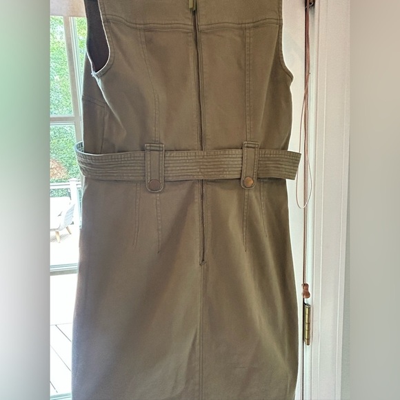 Maeve Green Denim Dress Belt V Neck Midi Length Size 6 (fits snug like a 4) - Picture 11 of 16